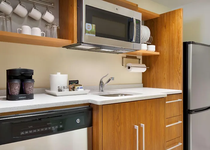 Hotel Home2 By Hilton Plainfield 3*