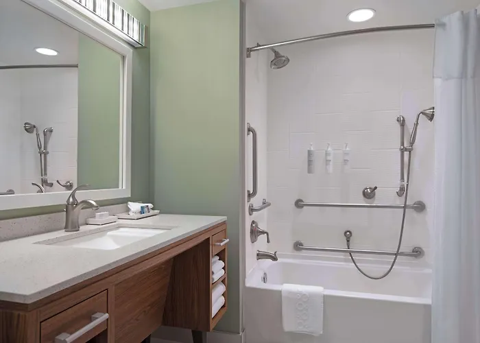 Home2 By Hilton Plainfield Hotel 3*